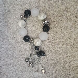 Stretch band large beaded bracelet